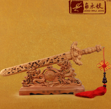 角木蛟廠家批發家居風水擺掛件 臥式鏤空雕花七星桃木劍 龍虎劍